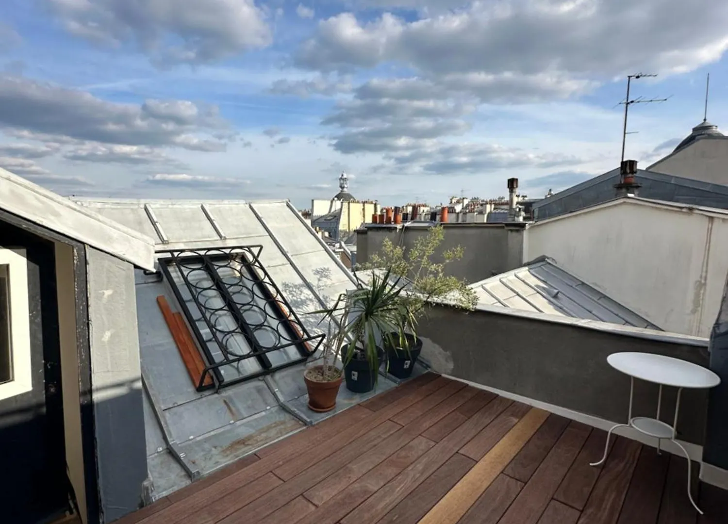Apartment Pretty Parisian Penthouse *